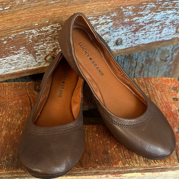 Lucky Brand Emmie Brown Flats Size 8 - Picture 1 of 7